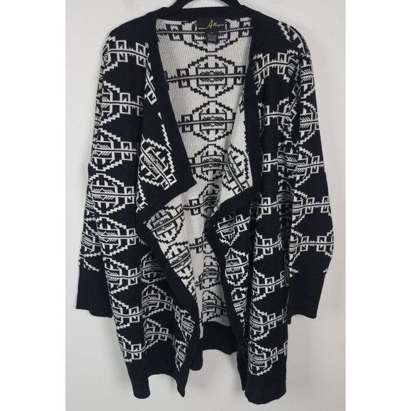 Allegra Women's Sz. 2X Black & White Aztec Long Sleeve Open Front Cardigan - Picture 1 of 8